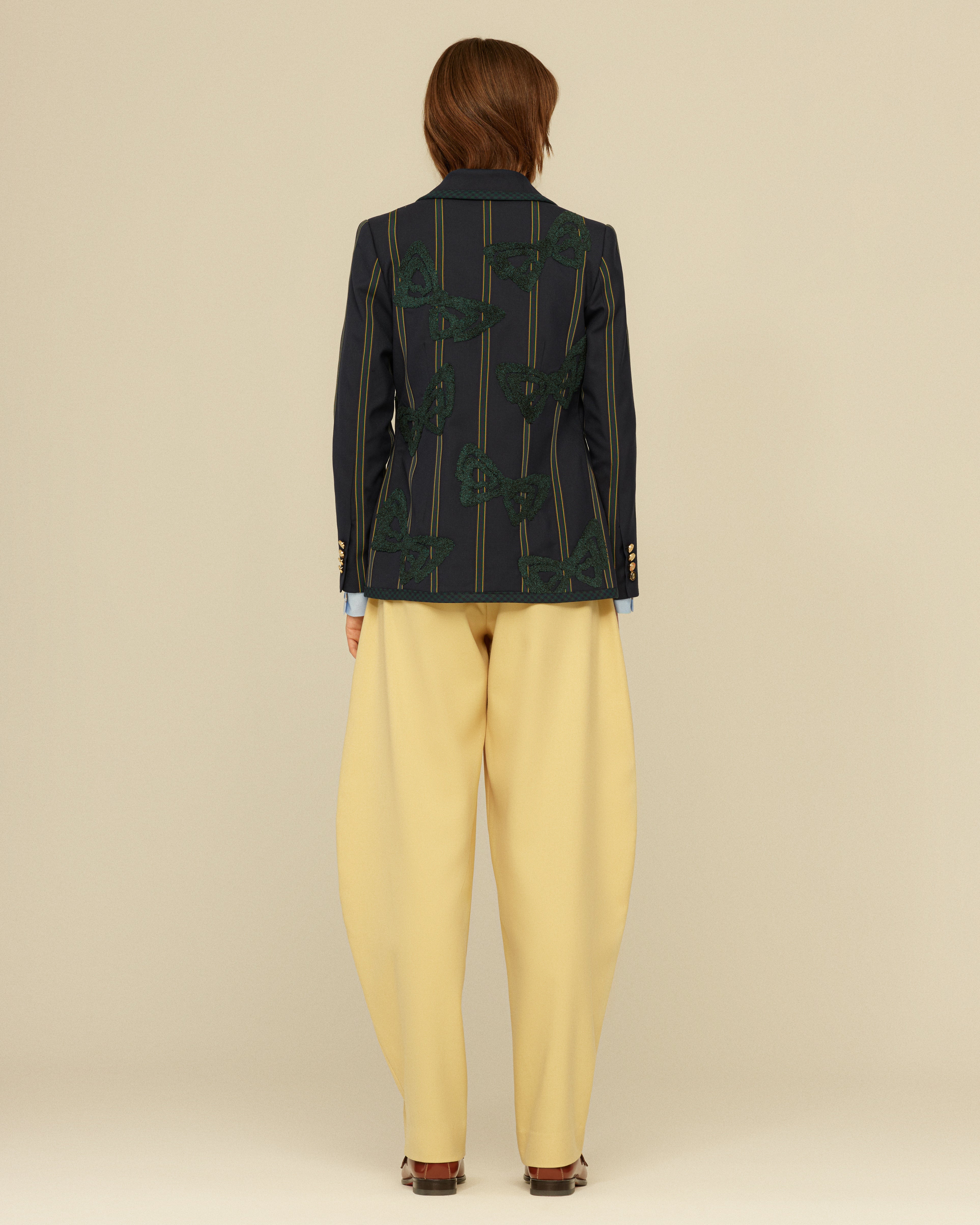 Spring Look 346 (Luna)