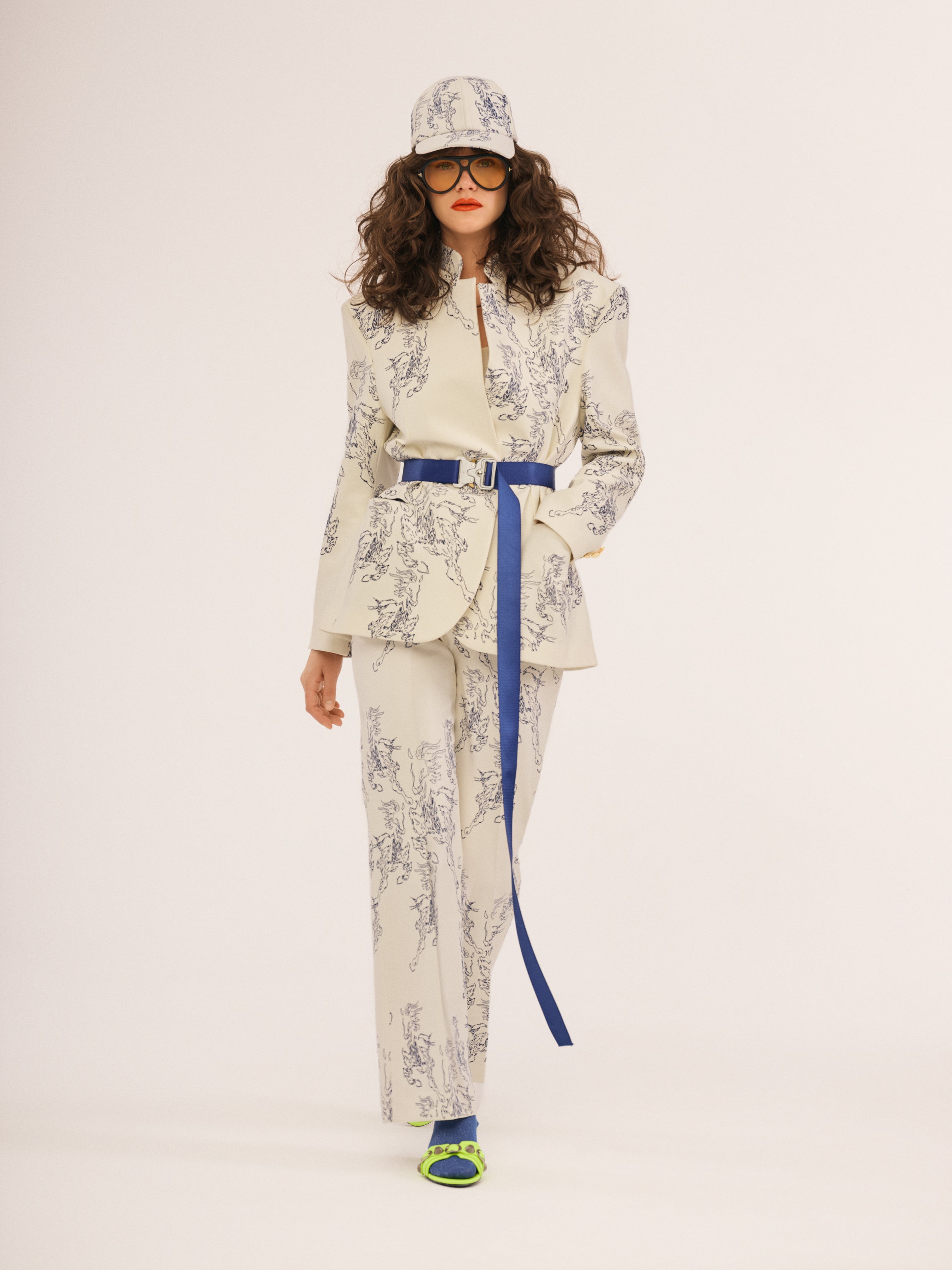 Spring Look 315 (Oppa Art Set of Jacket and Trouser)