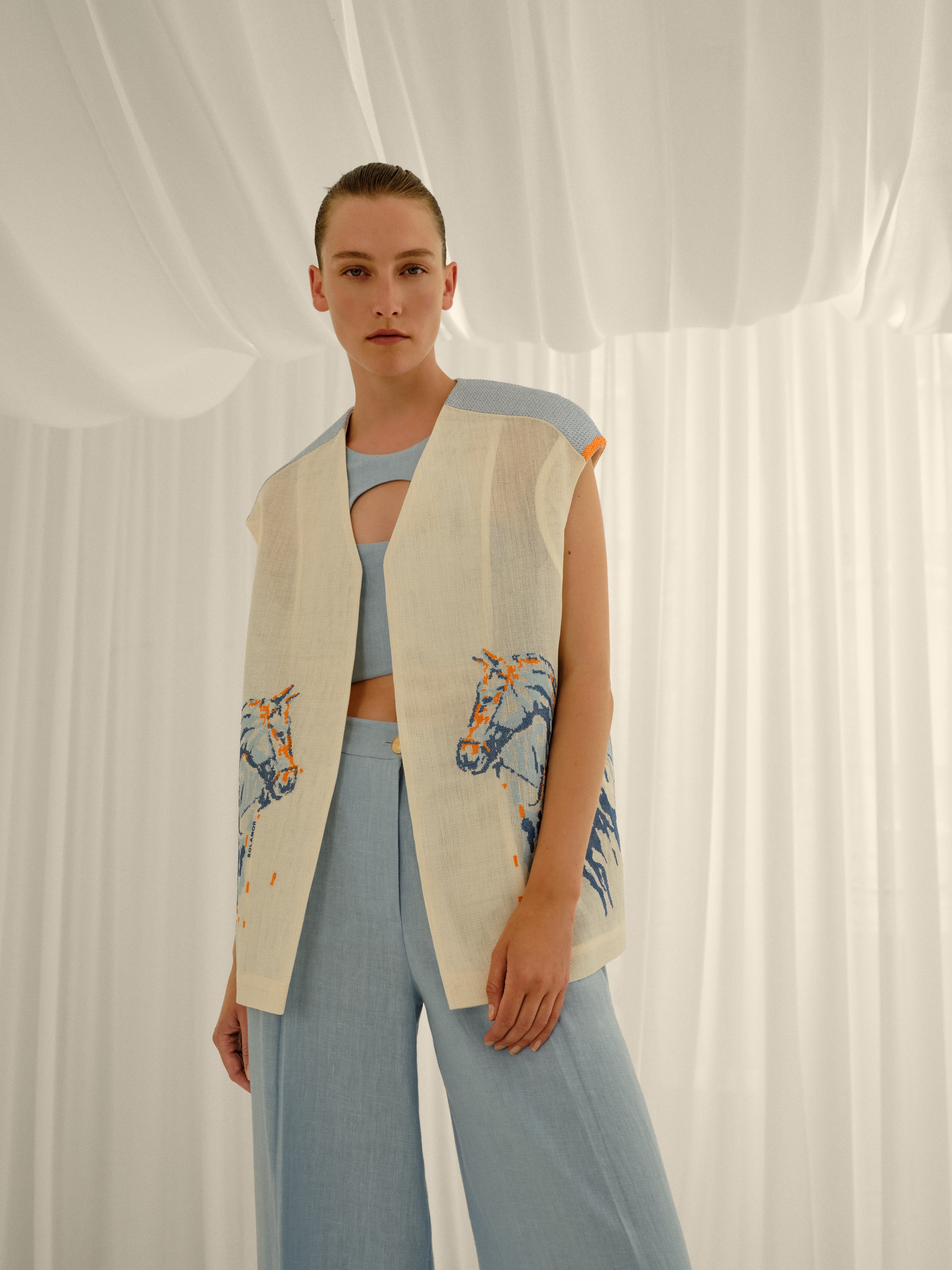 Summer Look 104 (Antique Vest)