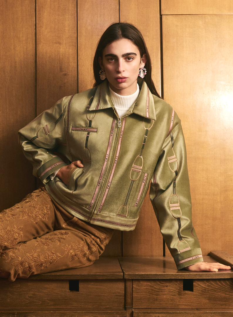 New Hunter – Short Velvet Blazer